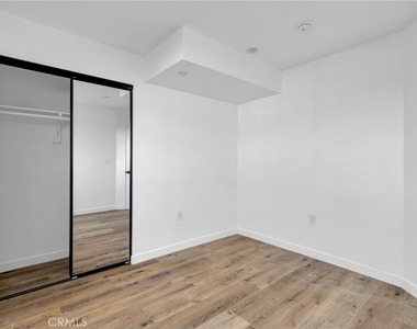 1736 Carmona Avenue - Photo Thumbnail 5