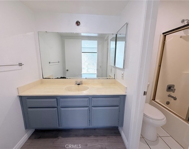1712 S 6th Street - Photo Thumbnail 12