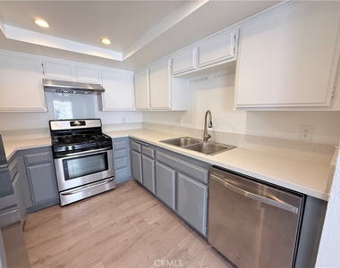 1712 S 6th Street - Photo Thumbnail 4