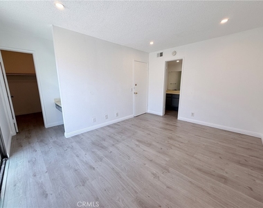 1712 S 6th Street - Photo Thumbnail 9