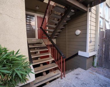 3815 Harrison St - Photo Thumbnail 5