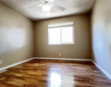 2828 Royal Ann Ln - Photo Thumbnail 27