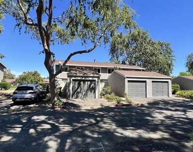 2828 Royal Ann Ln - Photo Thumbnail 46