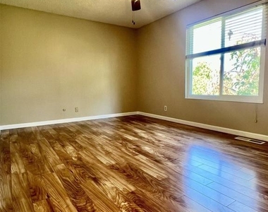 2828 Royal Ann Ln - Photo Thumbnail 34