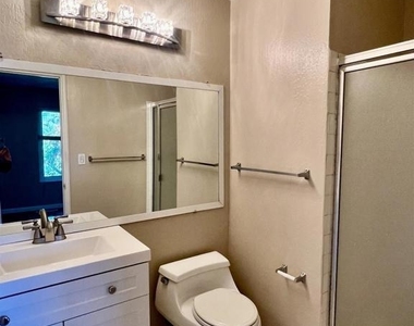 2828 Royal Ann Ln - Photo Thumbnail 39