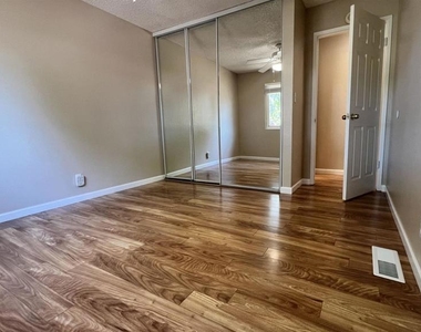 2828 Royal Ann Ln - Photo Thumbnail 24