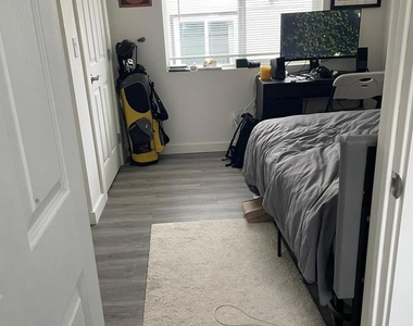 2624 Regent St - Photo Thumbnail 6