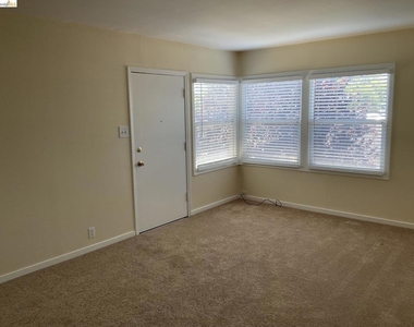 510 Mc Laughlin Street - Photo Thumbnail 5