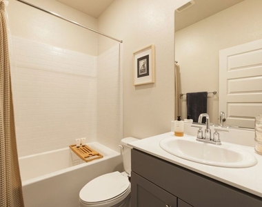 1716 Cayton Loop - Photo Thumbnail 9