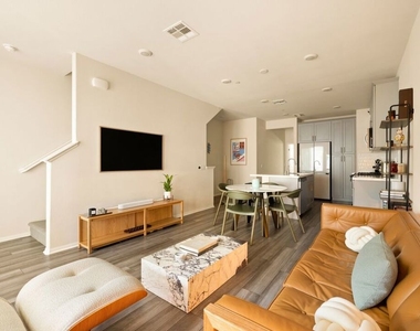 1716 Cayton Loop - Photo Thumbnail 1