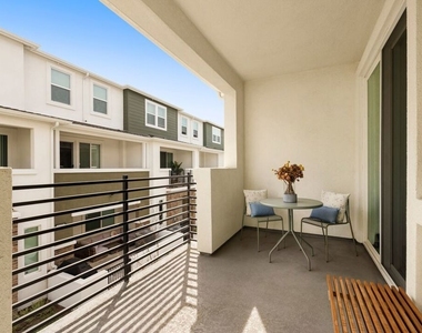 1716 Cayton Loop - Photo Thumbnail 11