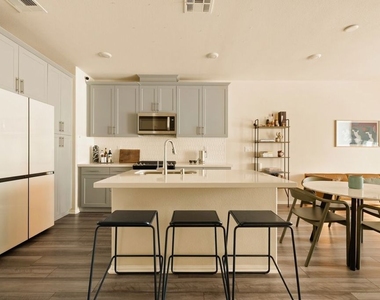 1716 Cayton Loop - Photo Thumbnail 3