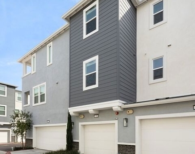 1716 Cayton Loop - Photo Thumbnail 14