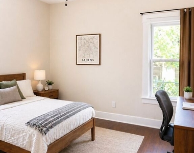 1378 W 30th Street - Photo Thumbnail 8