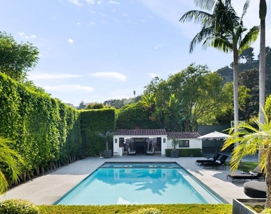 1443 N Doheny Drive - Photo Thumbnail 20