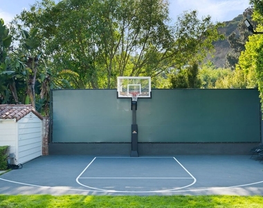 1443 N Doheny Drive - Photo Thumbnail 24