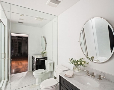 1443 N Doheny Drive - Photo Thumbnail 16