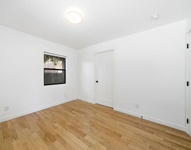 1741 N Avenue 46 - Photo Thumbnail 13