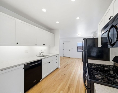 1741 N Avenue 46 - Photo Thumbnail 10