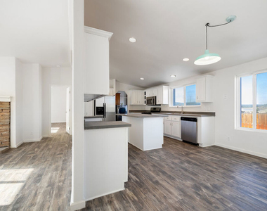 45999 South Drive - Photo Thumbnail 6