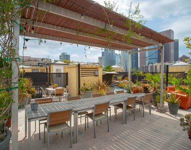 108 W 2nd Street - Photo Thumbnail 4