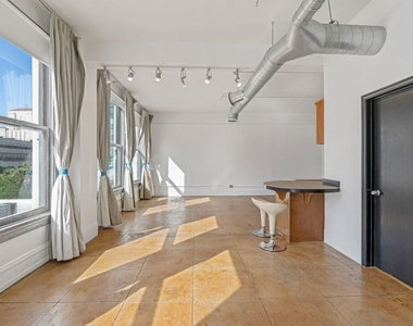 108 W 2nd Street - Photo Thumbnail 18