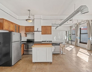 108 W 2nd Street - Photo Thumbnail 12