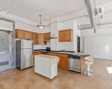 108 W 2nd Street - Photo Thumbnail 14