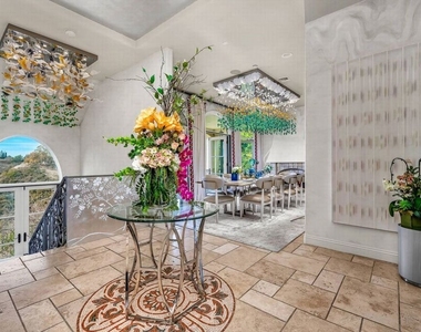 3110 Benedict Canyon Drive - Photo Thumbnail 5