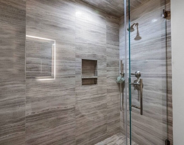 3110 Benedict Canyon Drive - Photo Thumbnail 52