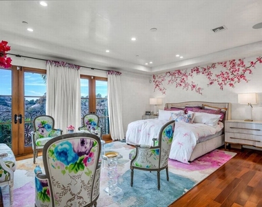 3110 Benedict Canyon Drive - Photo Thumbnail 23