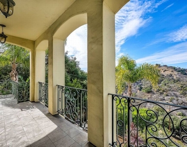 3110 Benedict Canyon Drive - Photo Thumbnail 12