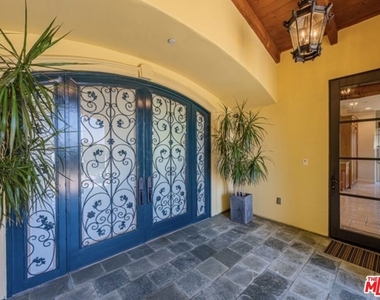 3110 Benedict Canyon Drive - Photo Thumbnail 58