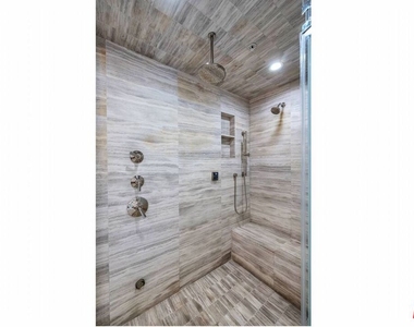 3110 Benedict Canyon Drive - Photo Thumbnail 49