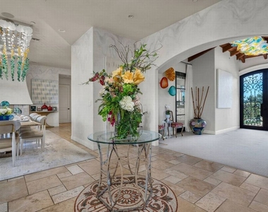 3110 Benedict Canyon Drive - Photo Thumbnail 4