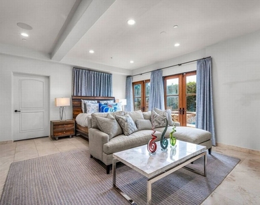 3110 Benedict Canyon Drive - Photo Thumbnail 50