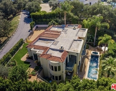 3110 Benedict Canyon Drive - Photo Thumbnail 63
