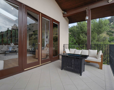 10160 Cielo Drive - Photo Thumbnail 32