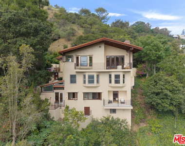 10160 Cielo Drive - Photo Thumbnail 1