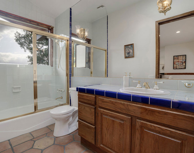 10160 Cielo Drive - Photo Thumbnail 11