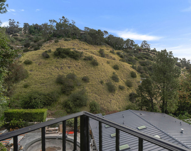 10160 Cielo Drive - Photo Thumbnail 30
