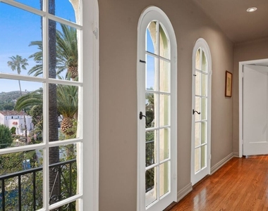 6717 Whitley Terrace - Photo Thumbnail 9