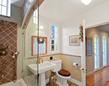 6717 Whitley Terrace - Photo Thumbnail 18