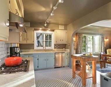 6717 Whitley Terrace - Photo Thumbnail 13