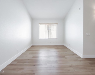 5618 Silver Valley Avenue - Photo Thumbnail 32