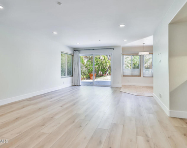 5618 Silver Valley Avenue - Photo Thumbnail 20