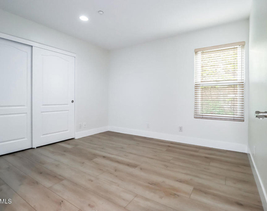 5618 Silver Valley Avenue - Photo Thumbnail 24
