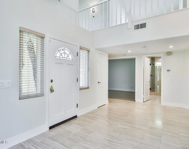 5618 Silver Valley Avenue - Photo Thumbnail 6