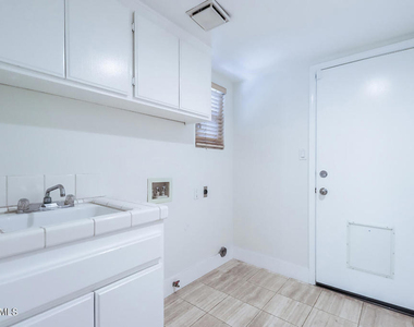 5618 Silver Valley Avenue - Photo Thumbnail 27
