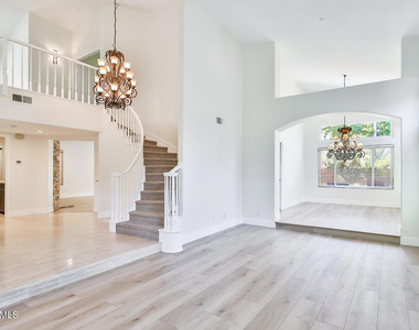 5618 Silver Valley Avenue - Photo Thumbnail 3